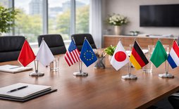 Настольные флаги для переговорной: как оформить кабинет